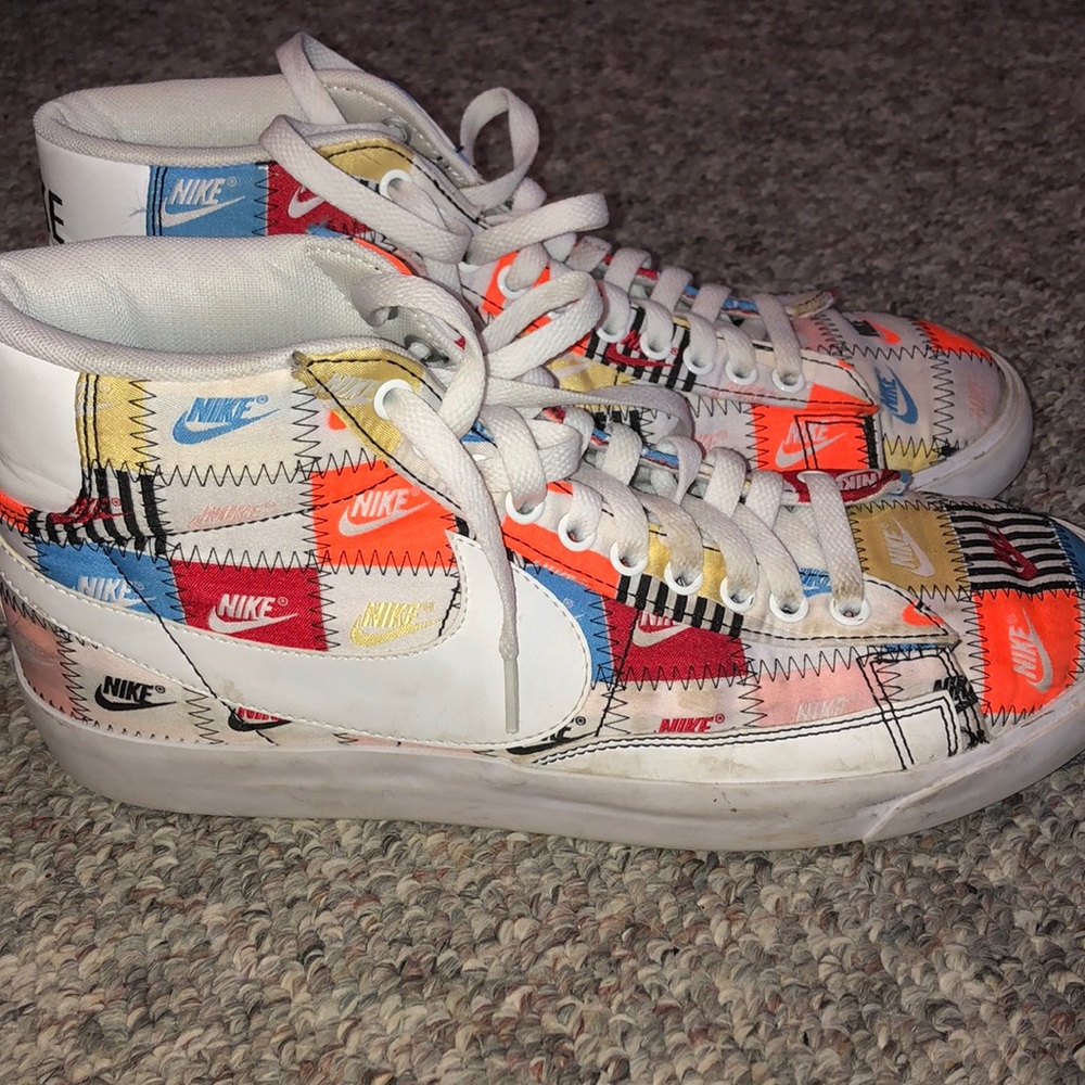 Nike Blazers size 10 - multicolored Nike logo